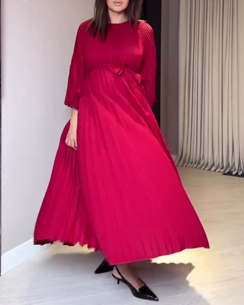 Chic Pleated Round Neck Dress